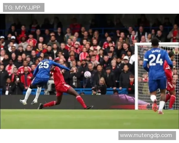 利物浦与马竞激战正酣詹俊解读比赛精彩瞬间与战术博弈